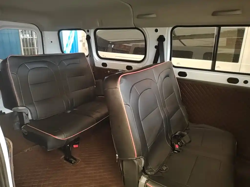 Wuling Yangguang — миниатюра 17
