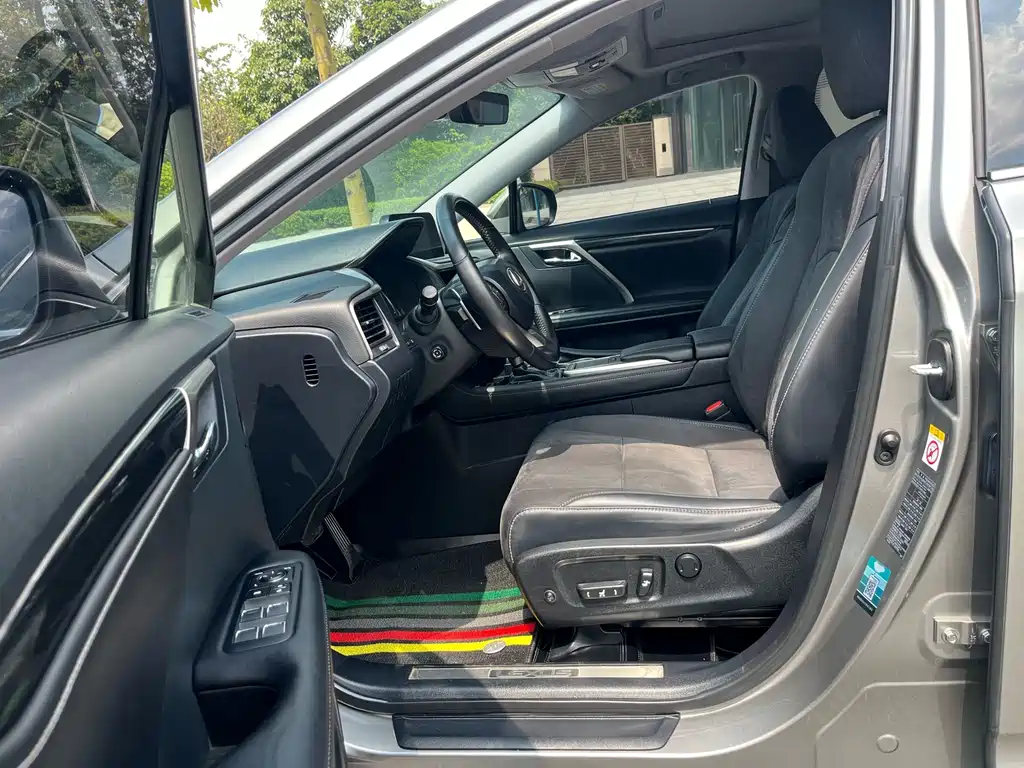 Lexus RX — миниатюра 9
