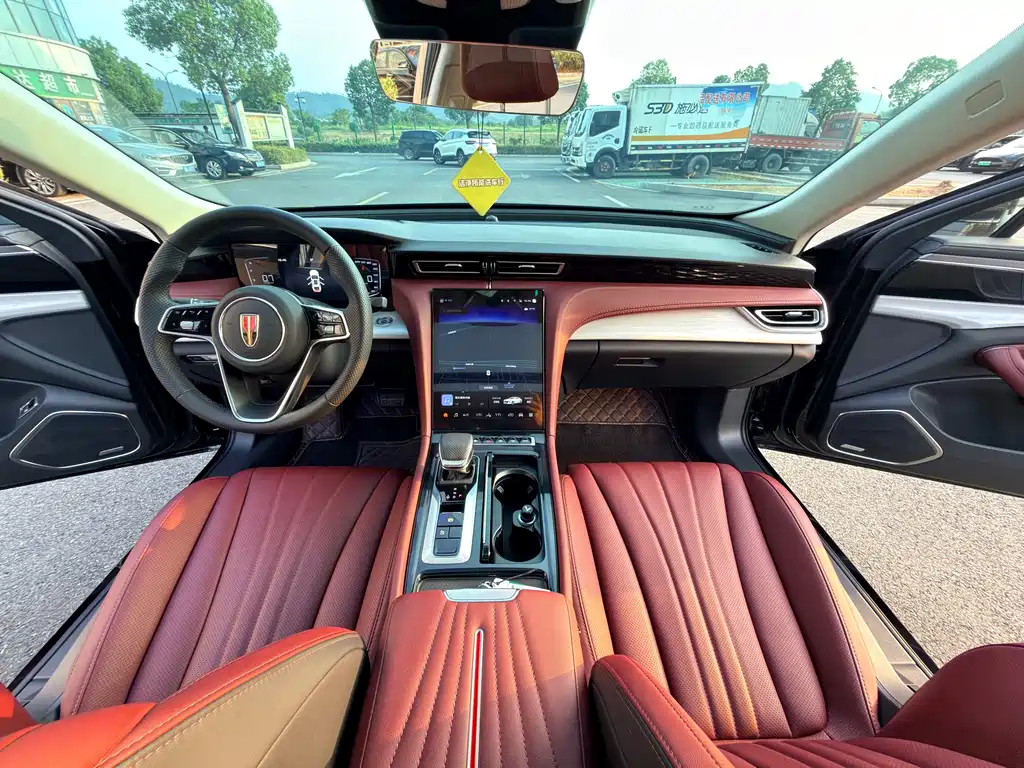 Hongqi Hongqi H5 — миниатюра 14