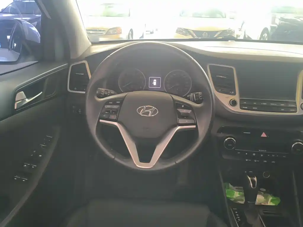 Hyundai Tucson — миниатюра 11