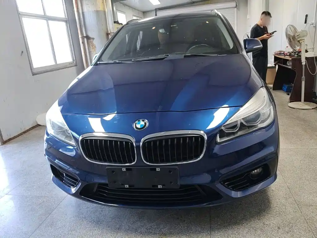 BMW 2 Series Active Tourer (Import) — миниатюра 3