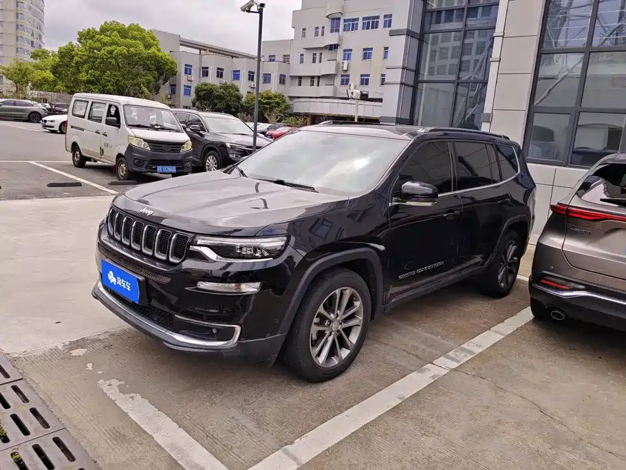 Jeep Grand Commander