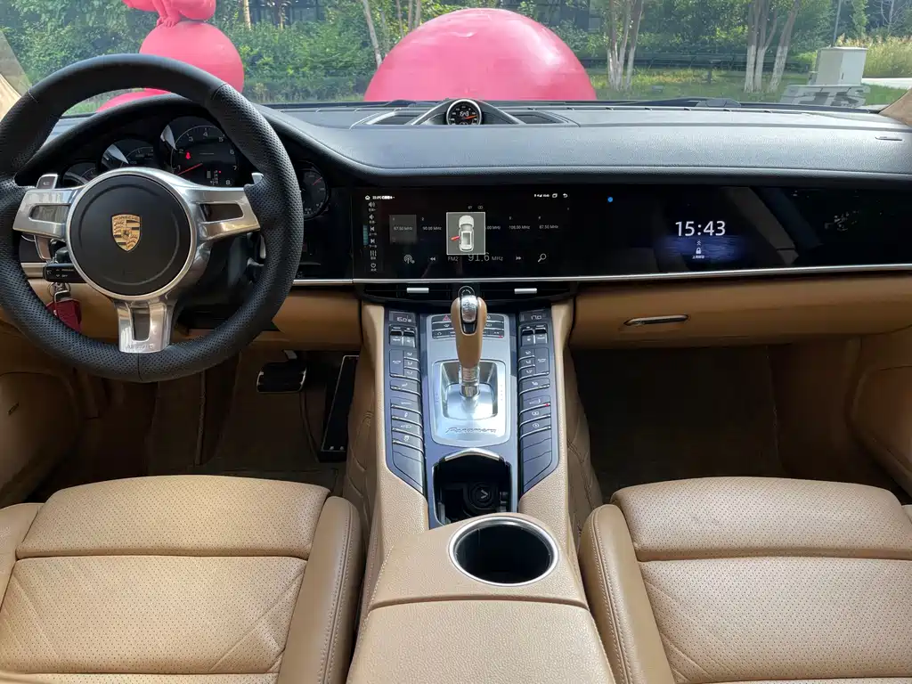 Porsche Panamera — миниатюра 9