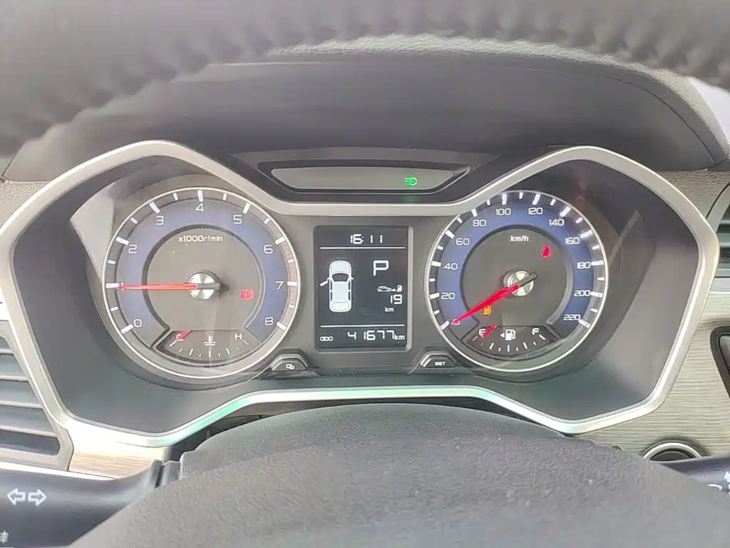 Geely Vision X3 — миниатюра 12