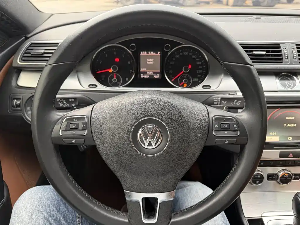 Volkswagen CC — миниатюра 11