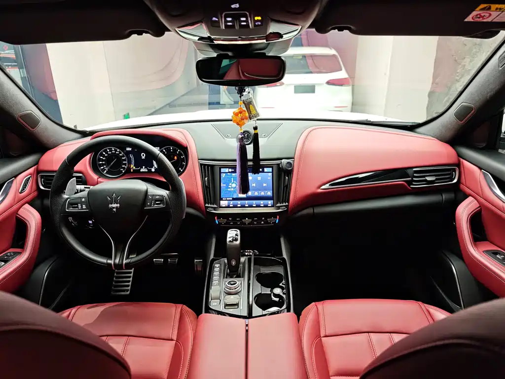 Maserati Levante 2023 3.0T Modena