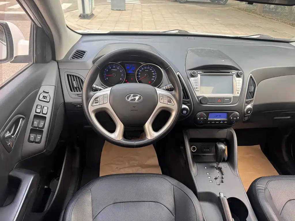 Hyundai ix35 — миниатюра 9