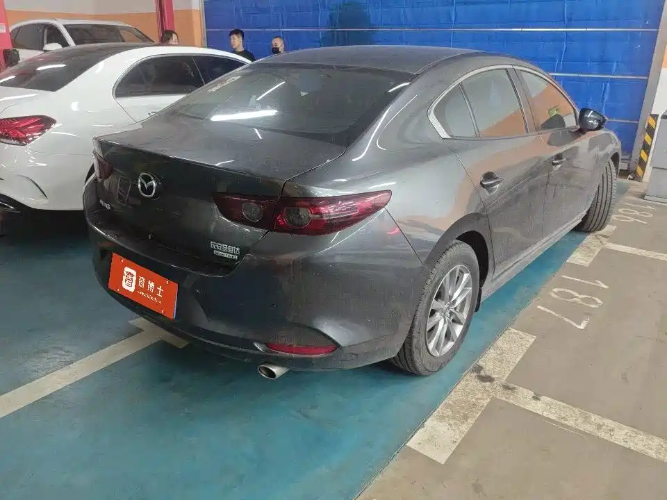 Mazda 3 Axela — миниатюра 2