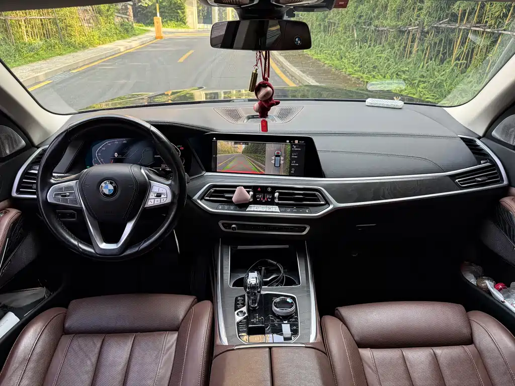 BMW X7 — миниатюра 10