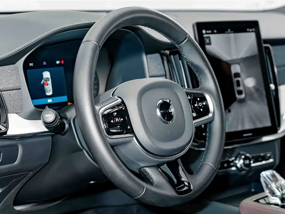 Volvo S90 — миниатюра 9
