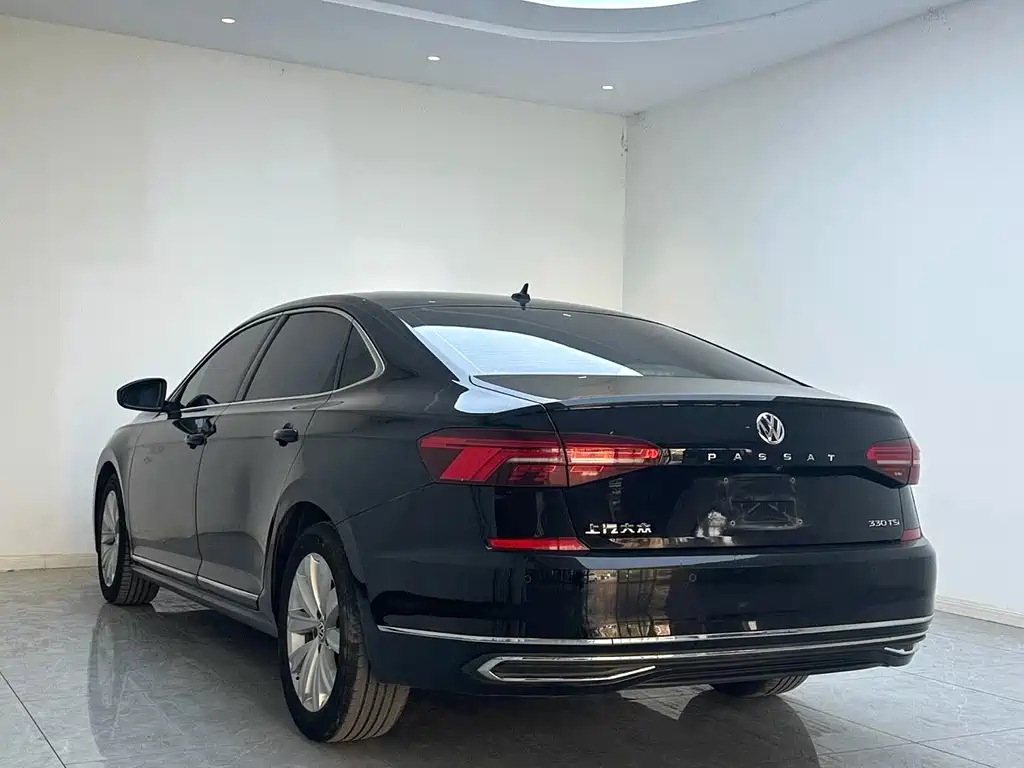 Volkswagen Passat — миниатюра 7