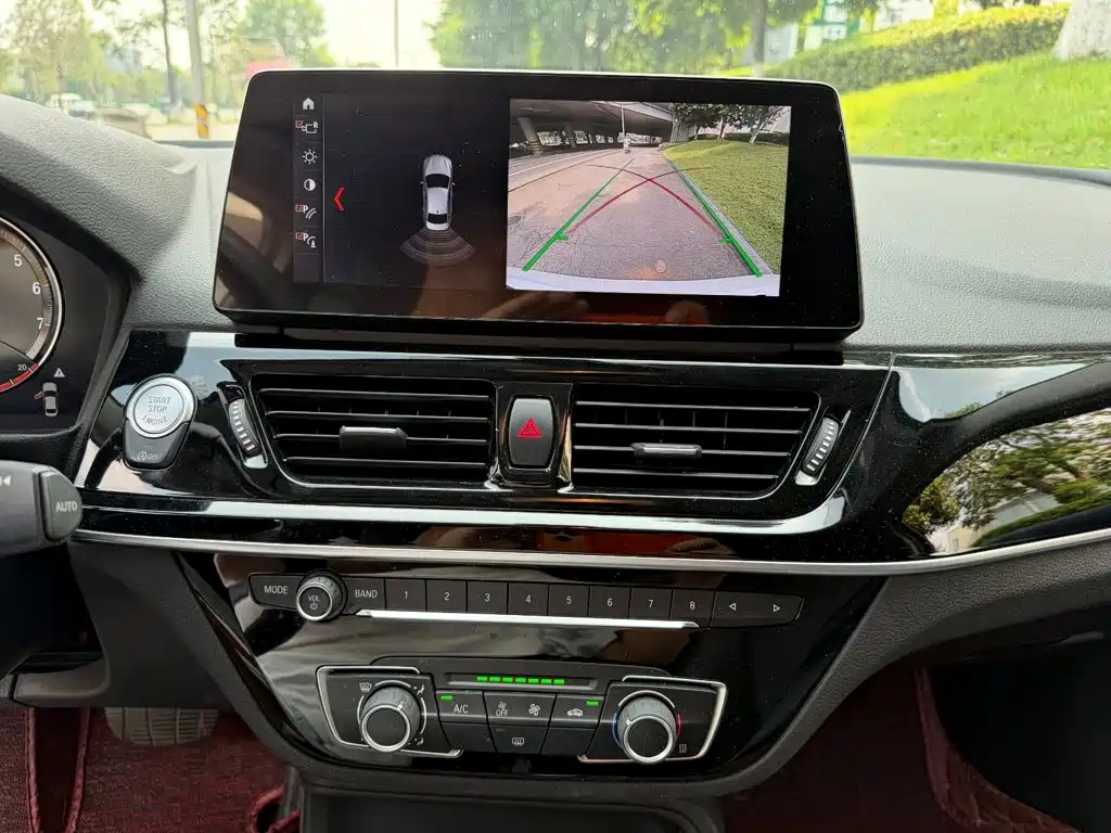 BMW 1 Series - фото 10