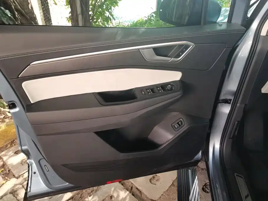 Volkswagen Talagon — миниатюра 7