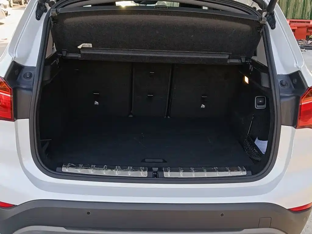 BMW X1 — миниатюра 13