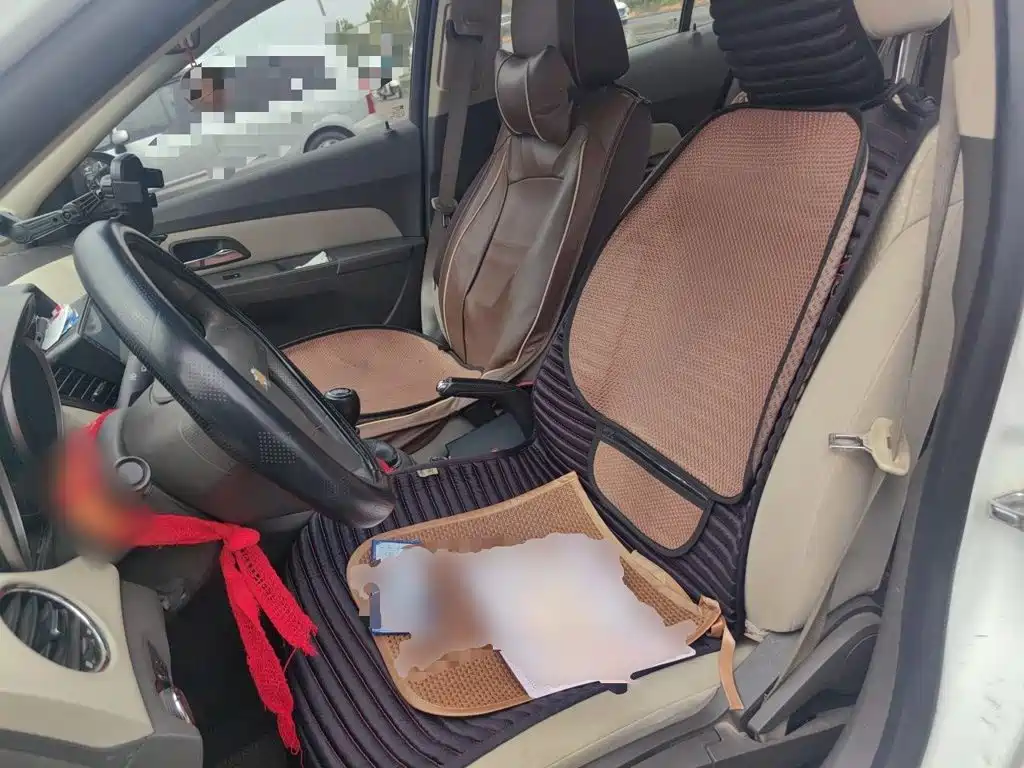 Chevrolet Cruze — миниатюра 16