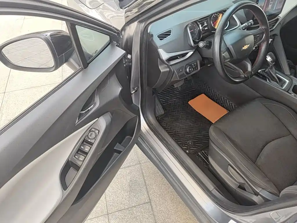 Chevrolet Volando — миниатюра 16