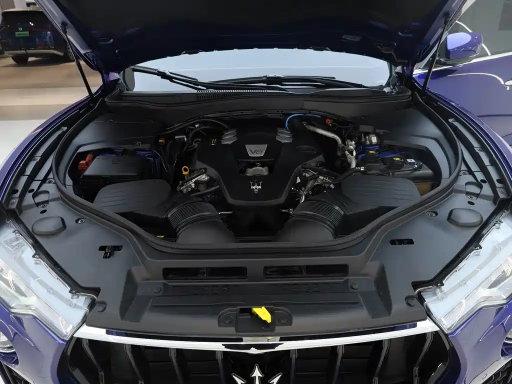 Maserati Levante — миниатюра 7