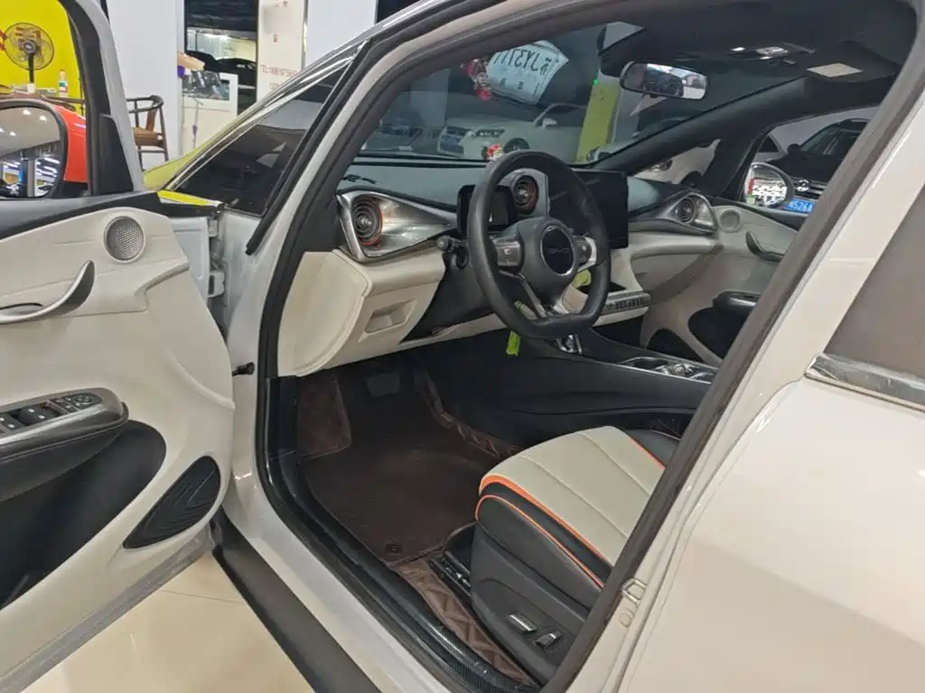 BYD Dolphin — миниатюра 16
