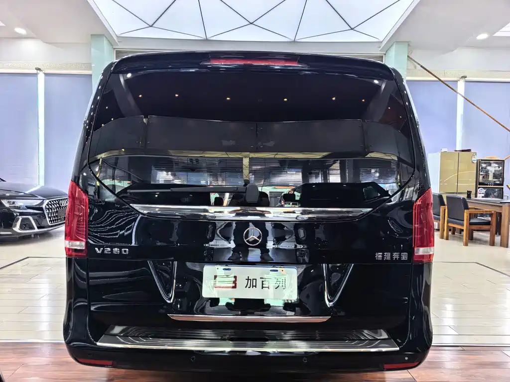 Mercedes-Benz V-Class — миниатюра 17