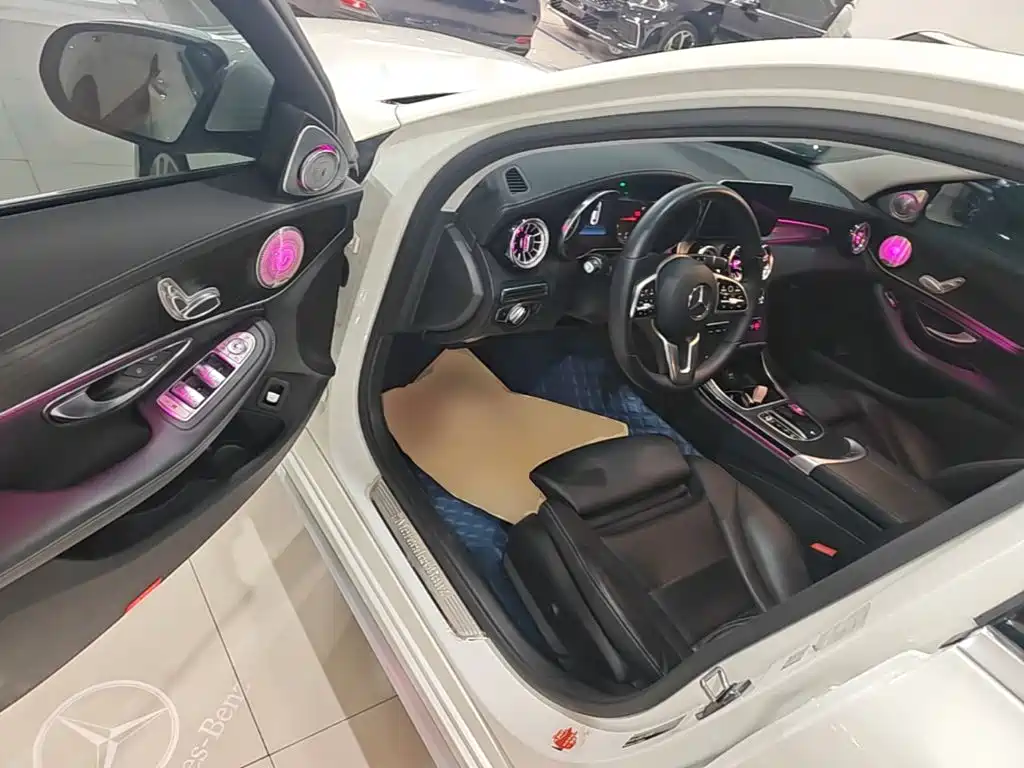 Mercedes-Benz C-Class — миниатюра 16