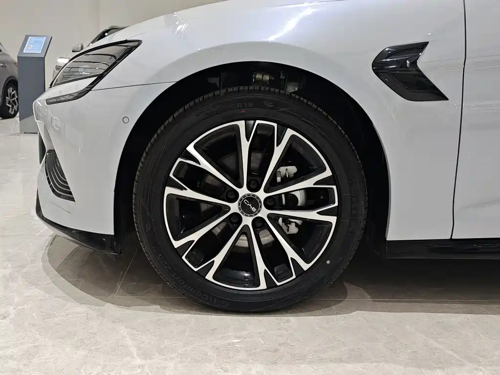 BYD Seal — миниатюра 16