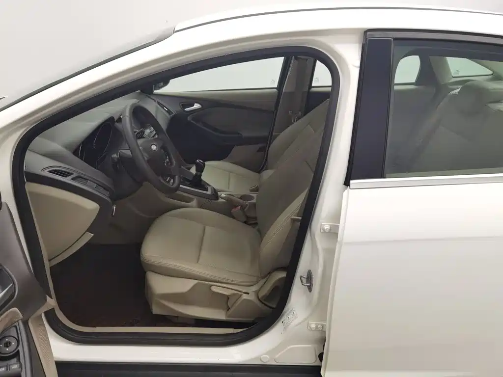 Ford Focus — миниатюра 10