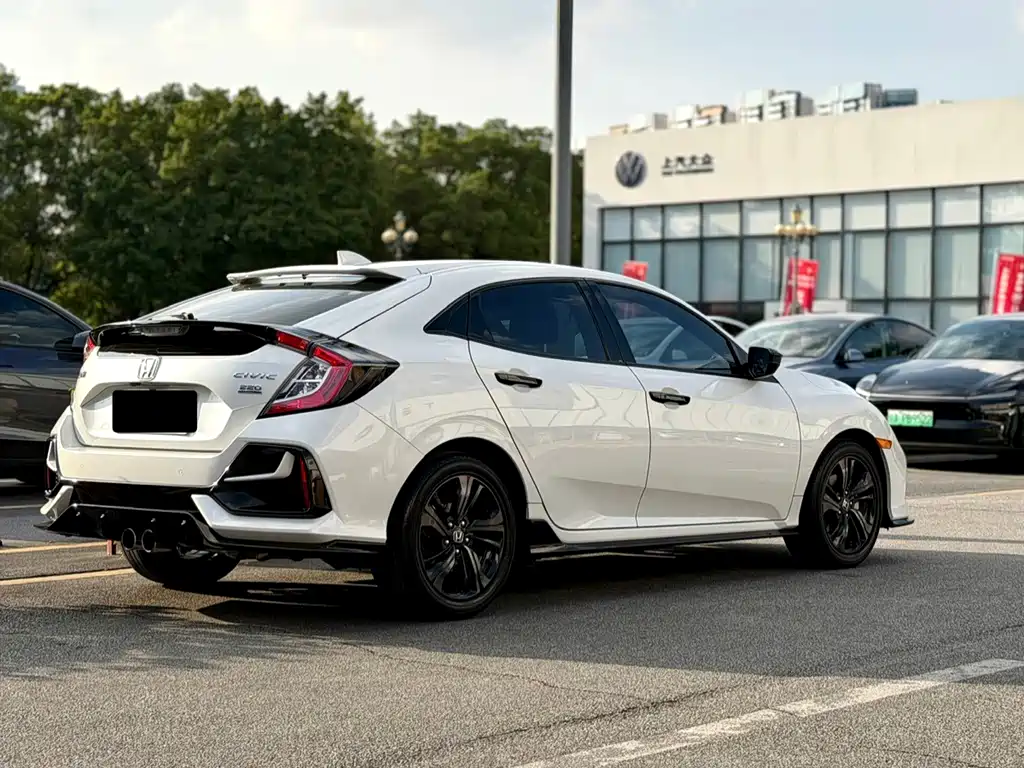 Honda Civic — миниатюра 8