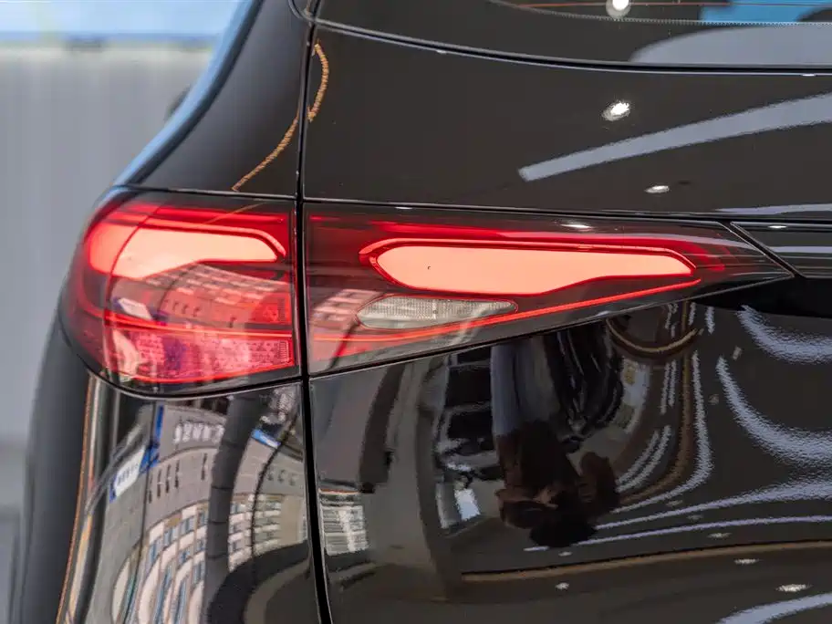 Mercedes-Benz GLC 2023 GLC 300 L 4MATIC 5 мест
