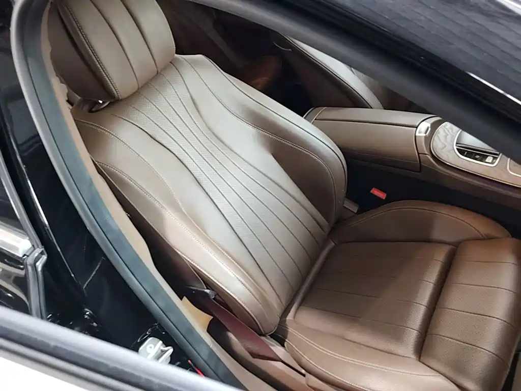 Mercedes-Benz E-Class — миниатюра 25