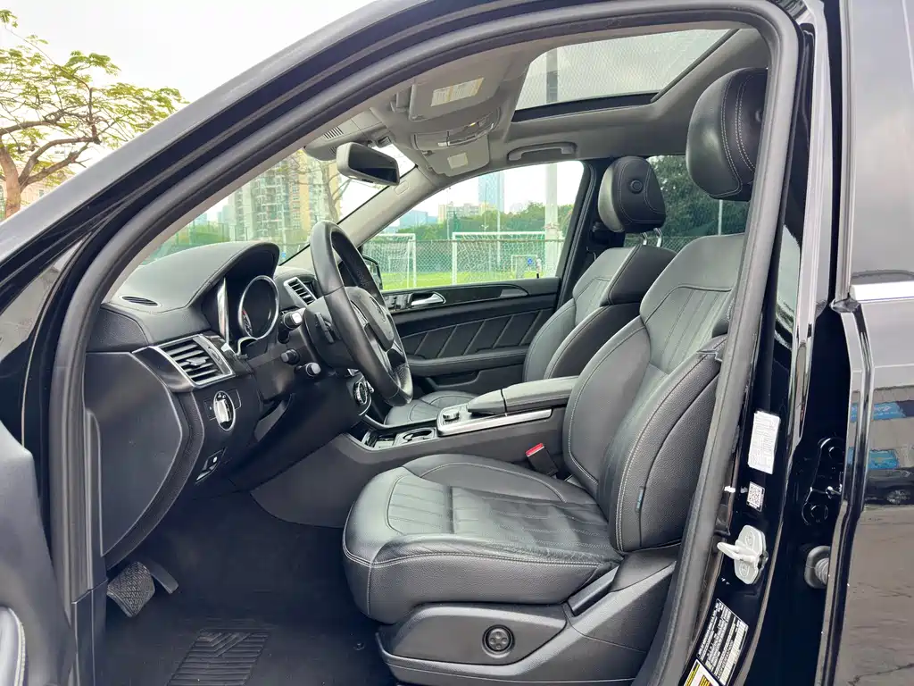 Mercedes-Benz GL-Class — миниатюра 7