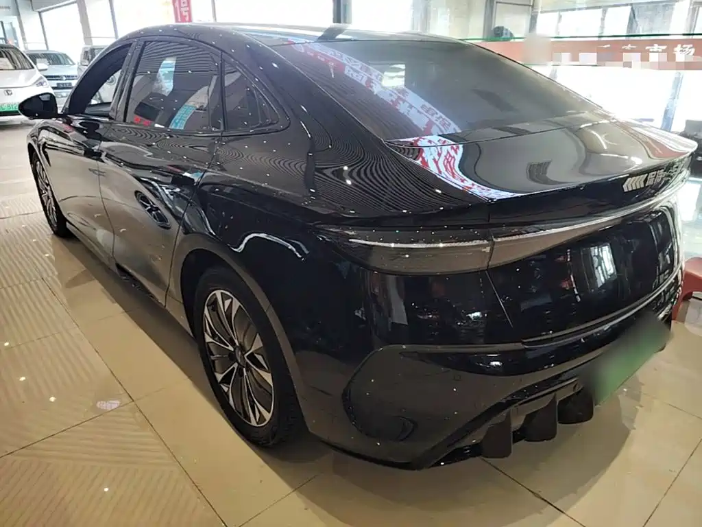 BYD Seal — миниатюра 5