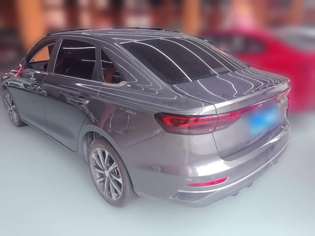 Geely Emgrand 1.5 л 2025 г. Серебристо-серый, пробег 9600 км