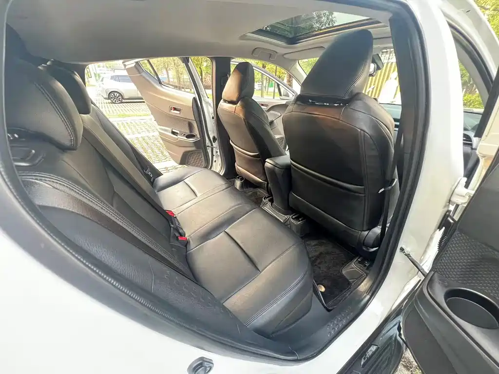 Toyota IZOA — миниатюра 15