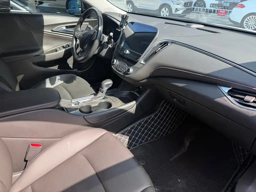 Chevrolet Malibu XL — миниатюра 12