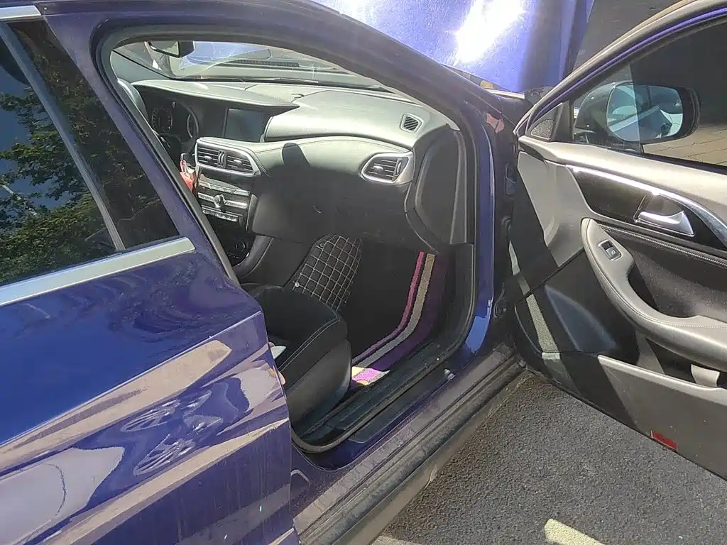 Infiniti QX30 — миниатюра 20