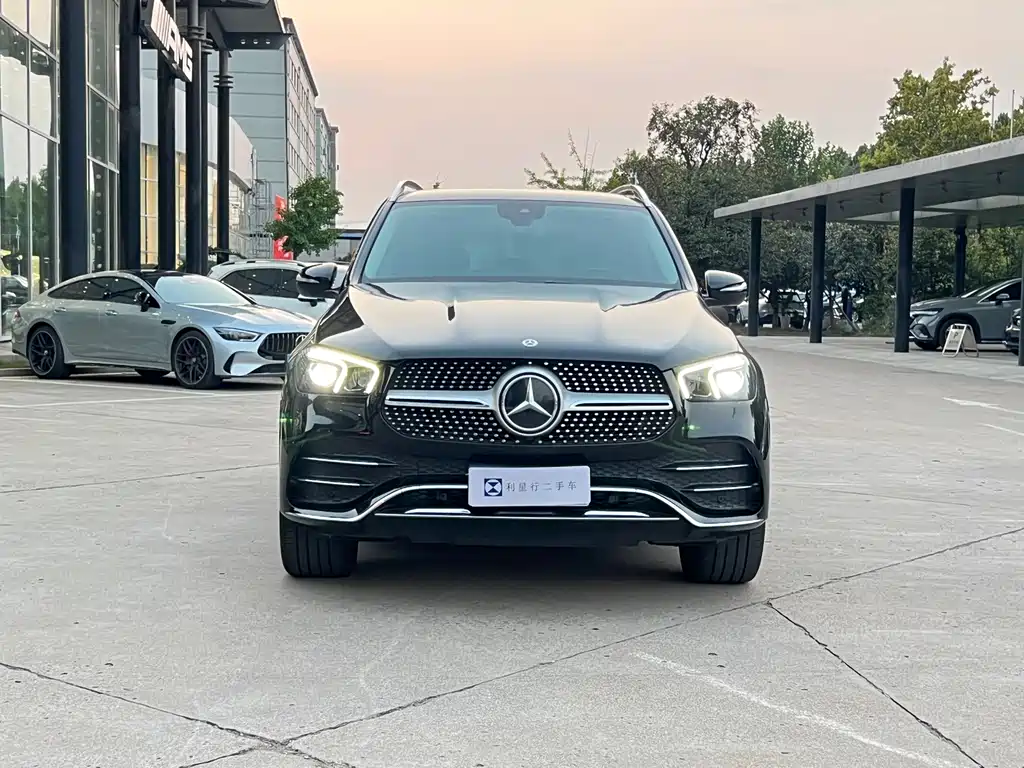 Mercedes-Benz GLE (Import) — миниатюра 2