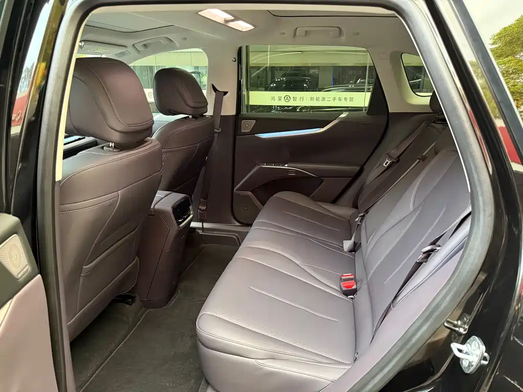 Buick Electra E7 — миниатюра 7