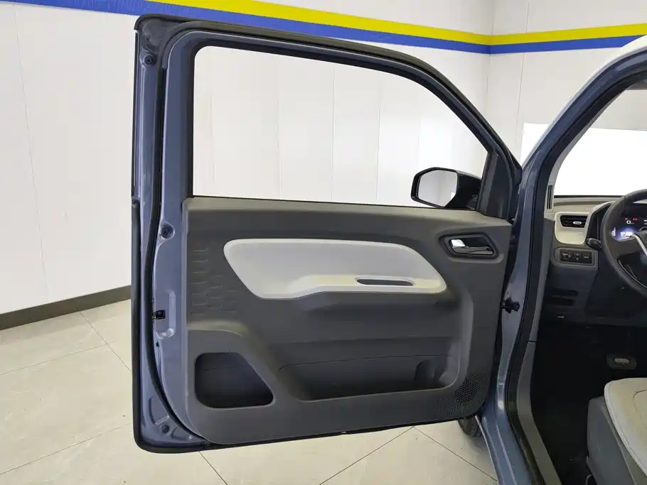 Wuling MINIEV — миниатюра 7