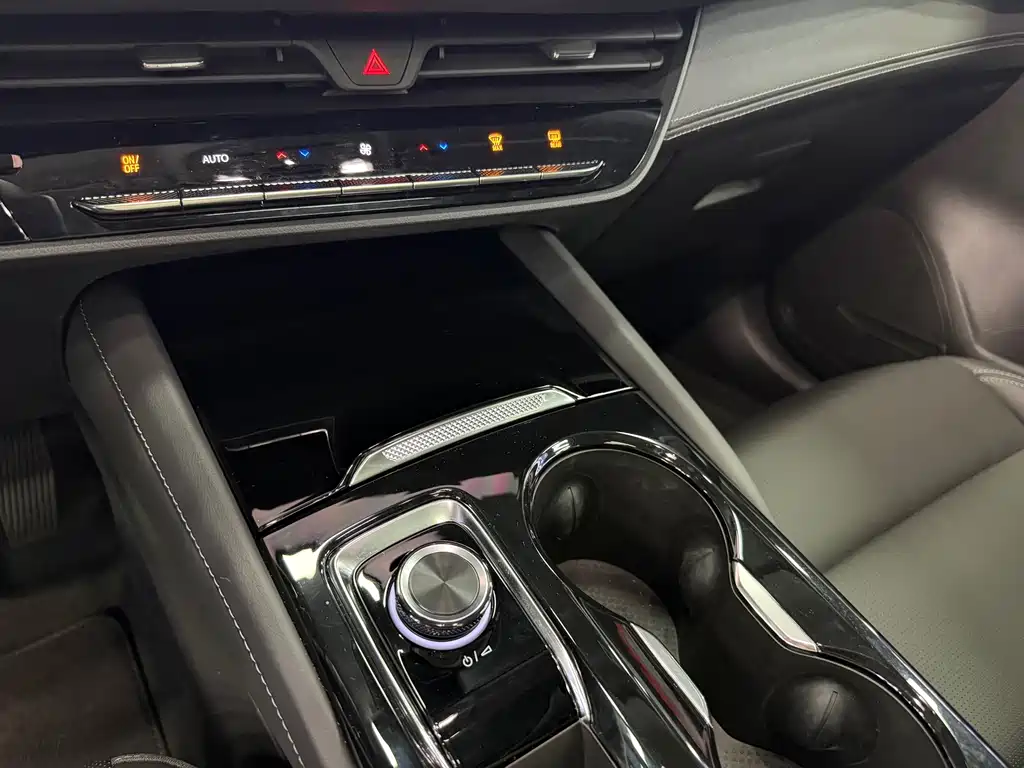 Buick Envision S — миниатюра 11