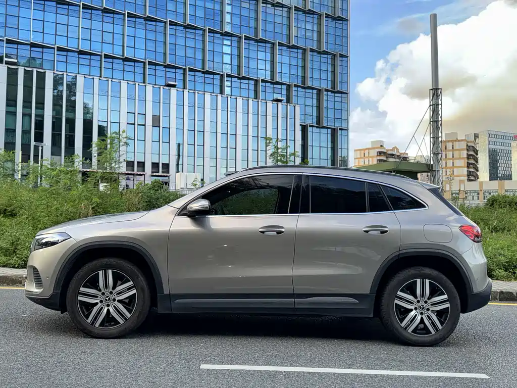 Mercedes-Benz EQA — миниатюра 3