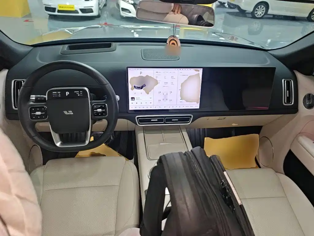 Li Auto Li L8 — миниатюра 10
