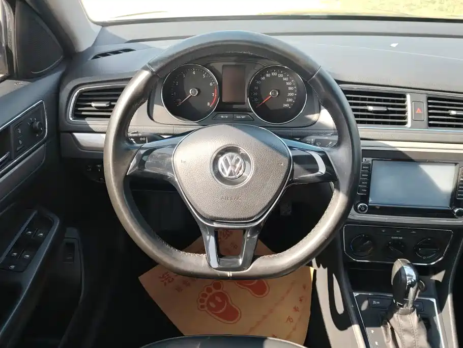 Volkswagen Lavida — миниатюра 15