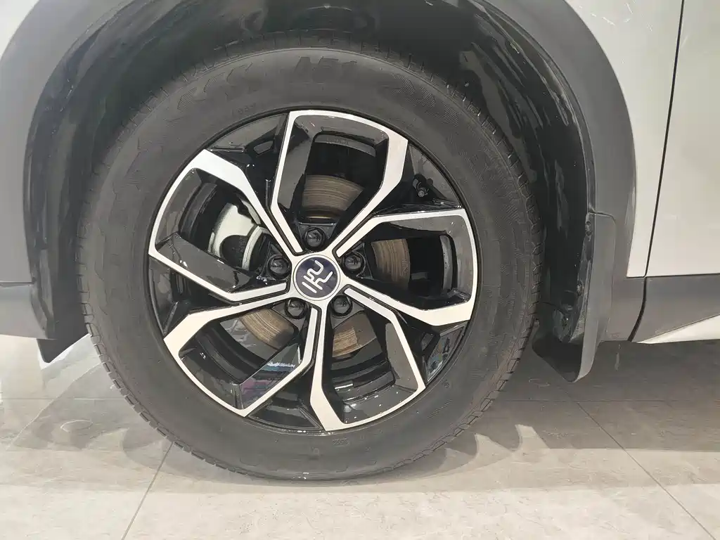 BYD Yuan Plus — миниатюра 15