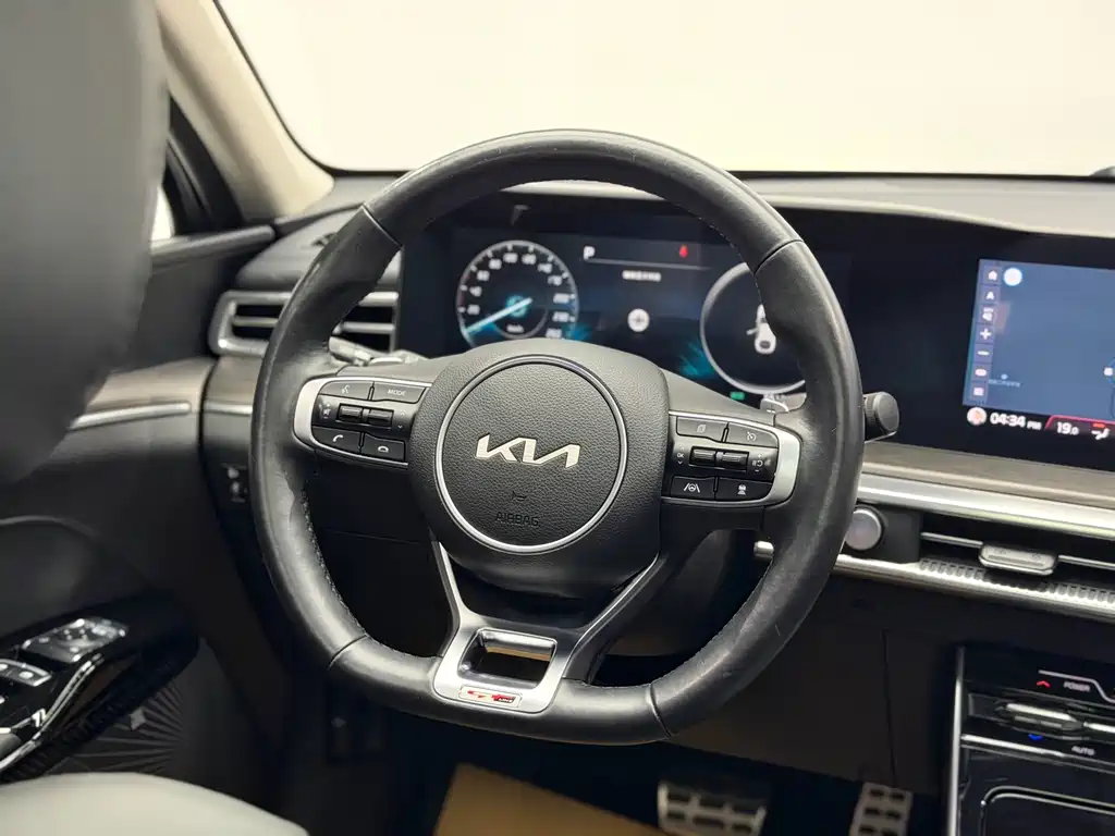 Kia K5 — миниатюра 18