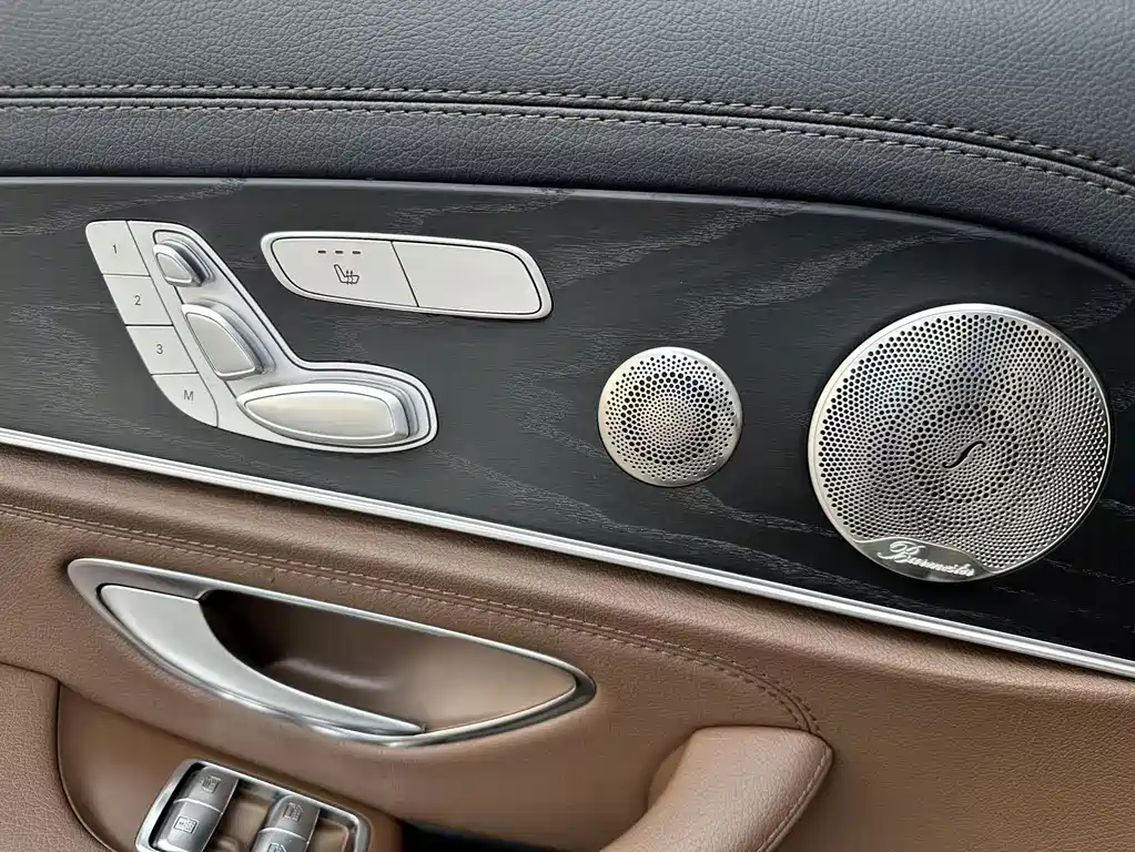 Mercedes-Benz E-Class — миниатюра 15