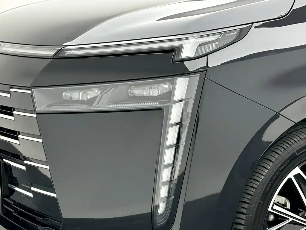 GAC Motor Trumpchi E8 PHEV — миниатюра 27