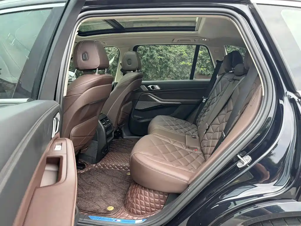BMW X5 — миниатюра 7