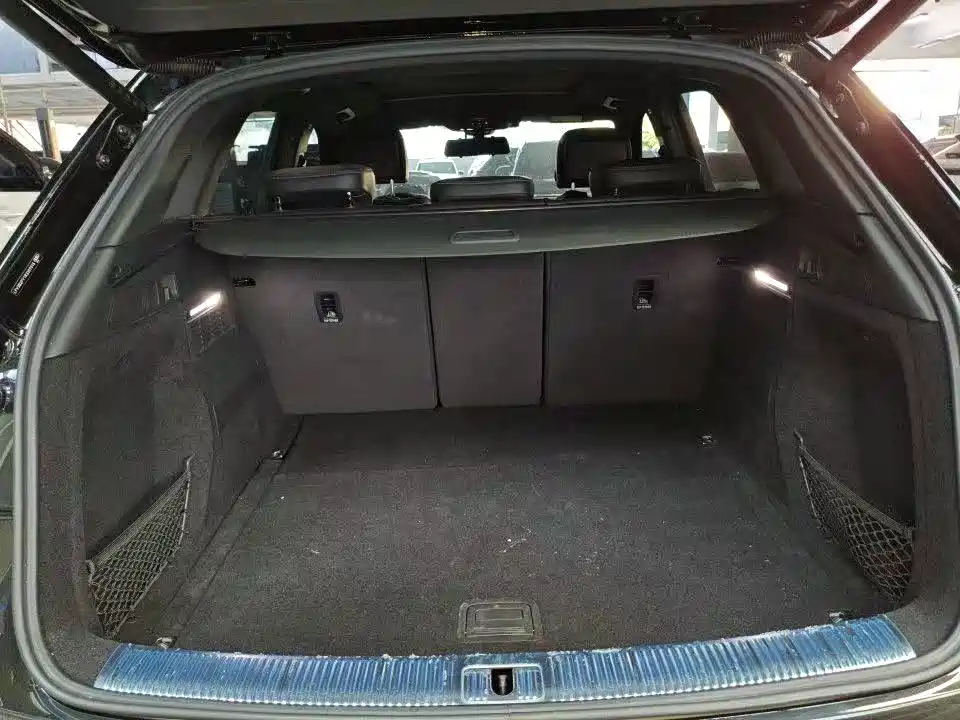 Audi Q5L — миниатюра 7