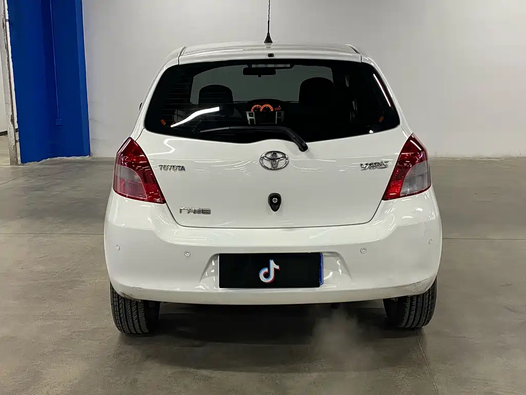 Toyota Yaris 2011 1.6GS AT