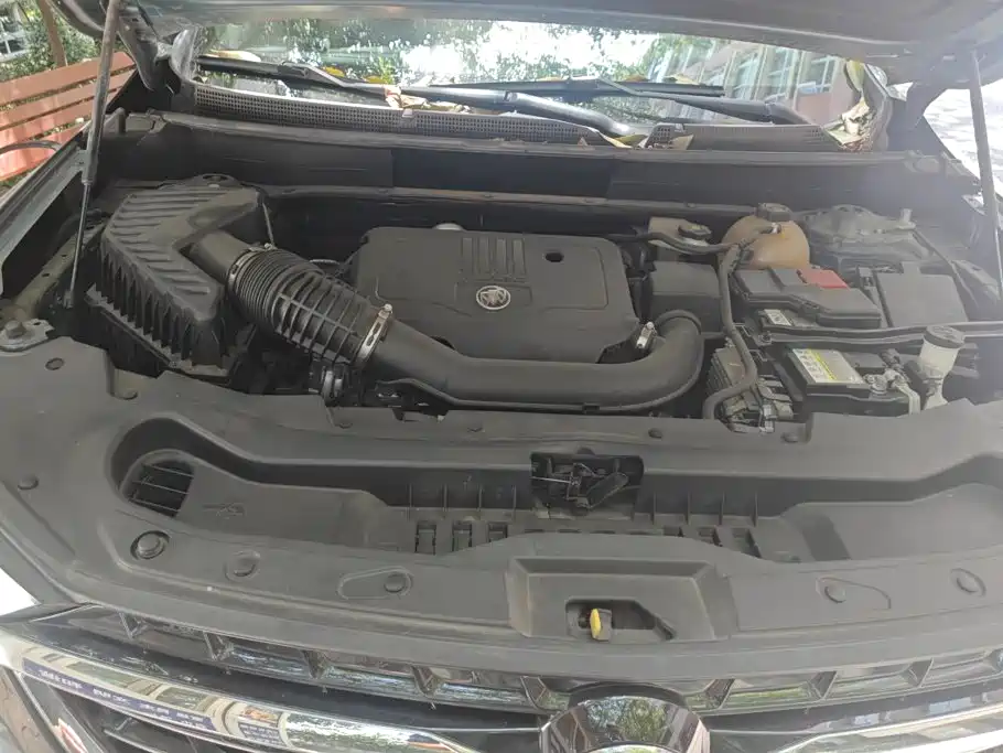 Buick Enclave — миниатюра 10